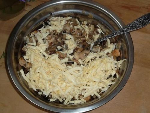 Мы фаршируем перец курицей и грибами. 05