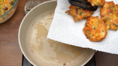 Легкие овощные оладьи. 07