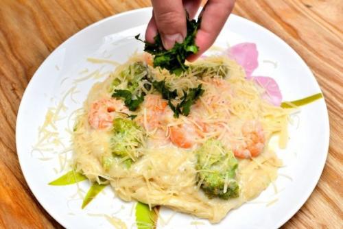 Паста с креветками и соусом Альфредо. Паста с креветками и соусом Альфредо.