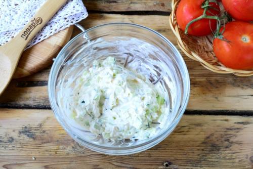 Помидоры, фаршированные сыром и огурцами. 03