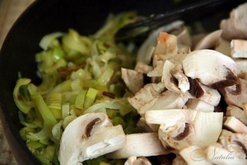 Куриный рулет с грибами. 01