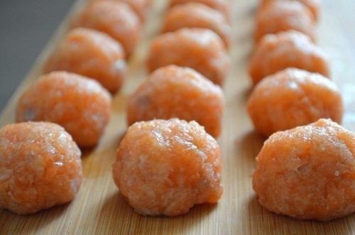 Рыбные фрикадельки в сливочном соусе. 03