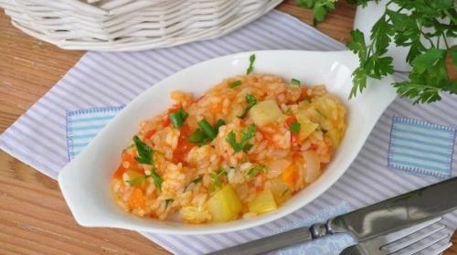 Кабачки с овощами и рисом в мультиварке. 09