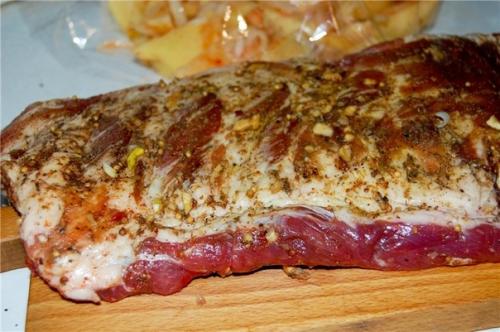 Рёбра свиные с картофелем в рукаве. Рёбра свиные с картофелем в рукаве.