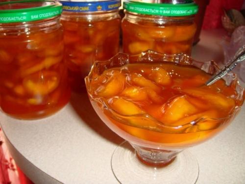 Варенье из персиков и груш.