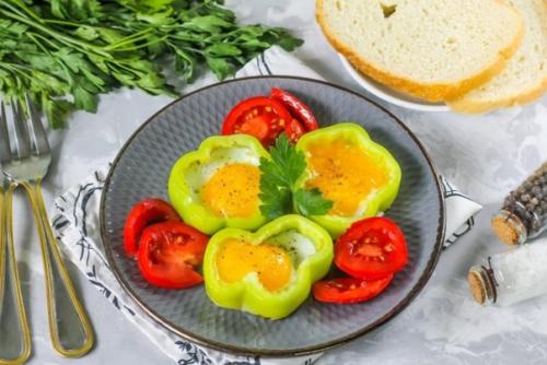 Яичница в перце.