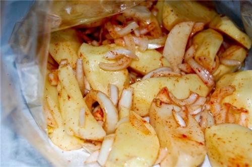 Рёбра свиные с картофелем в рукаве. 02 Рёбра свиные с картофелем в рукаве. 02