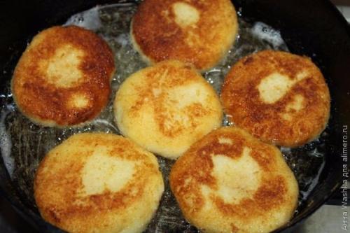 Манники жареные.  Ингредиенты: 04