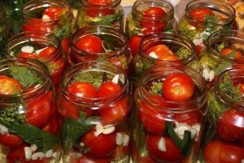 10 рецептов консервирования помидоров.