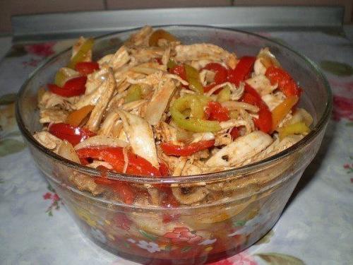 Курица ХЕ .  Ингредиенты:  - 1 куриная грудка.