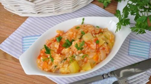 Кабачки с овощами и рисом в мультиварке. 09
