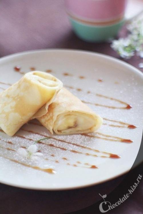 Блинчики с заварным кремом и бананами.