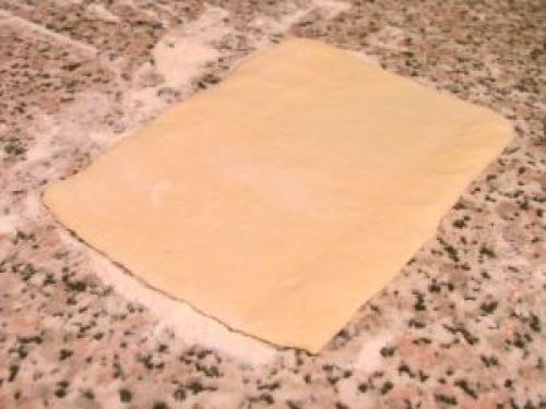 Слоеные пирожки с курицей и картофелем. 06