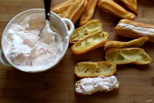 Малиновые эклеры.  Ингредиенты: 05