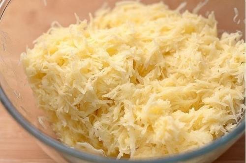 Драники.  Ингредиенты:   Картофель - 1 кг. 01