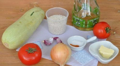 Кабачки с овощами и рисом в мультиварке. 01