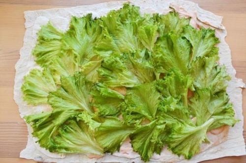 Рулет из лаваша с крабовыми палочками. 04