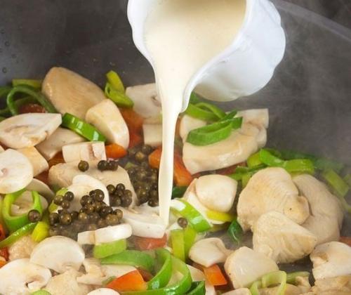 Курица с овощами и рисом. 03