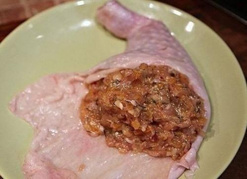 Фаршированные ножки.  Ингредиенты: 02