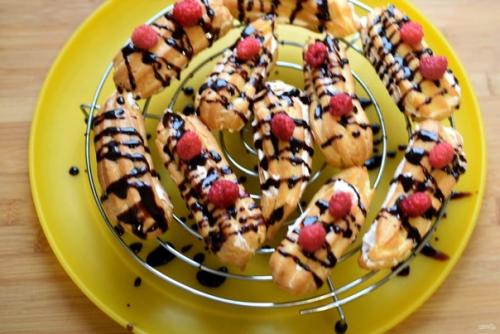 Малиновые эклеры.  Ингредиенты: 06