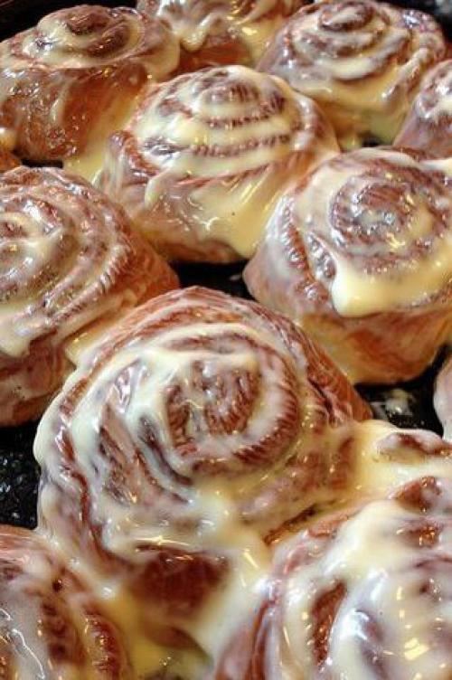 Булочки с корицей синнабон.