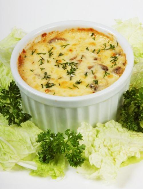 Жюльен с ветчиной и грибами.

